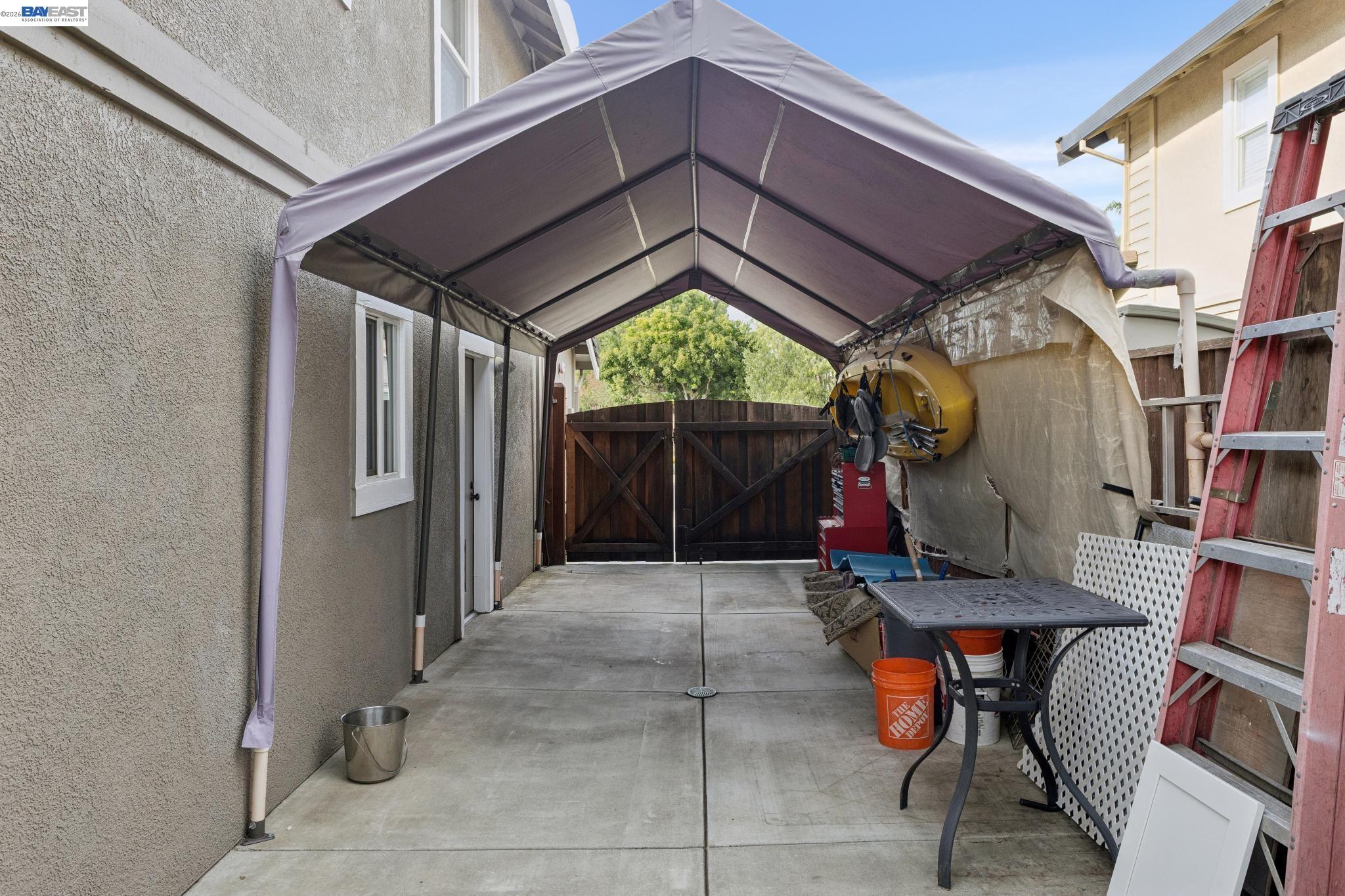 257 Summertree Dr