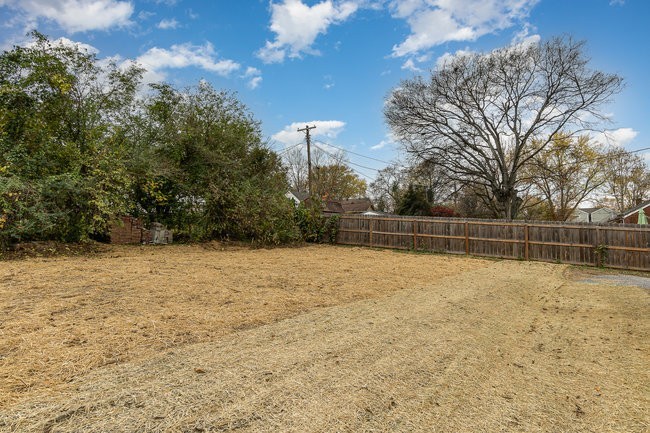 1144 Ardee Ave