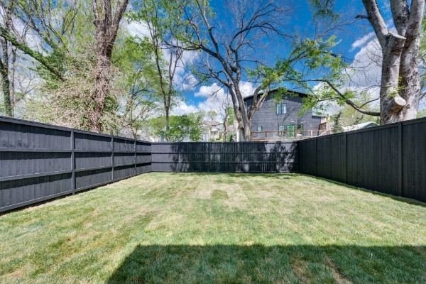 820B Kirkwood Ave