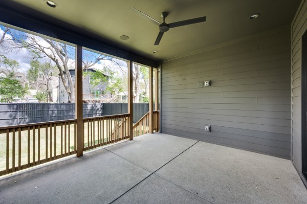 820B Kirkwood Ave