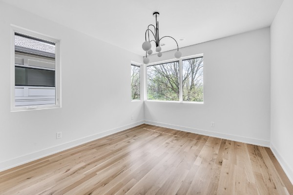 820B Kirkwood Ave