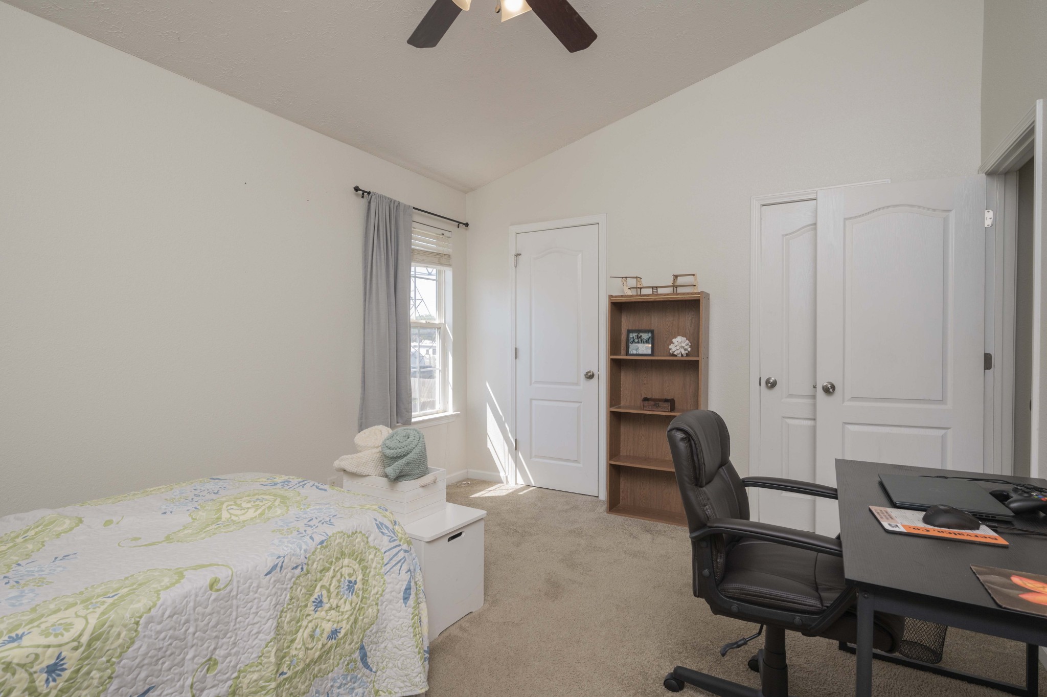 6006 Sagi Cir