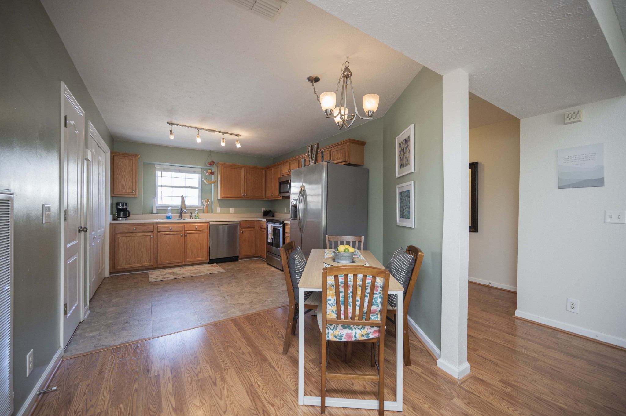 6006 Sagi Cir