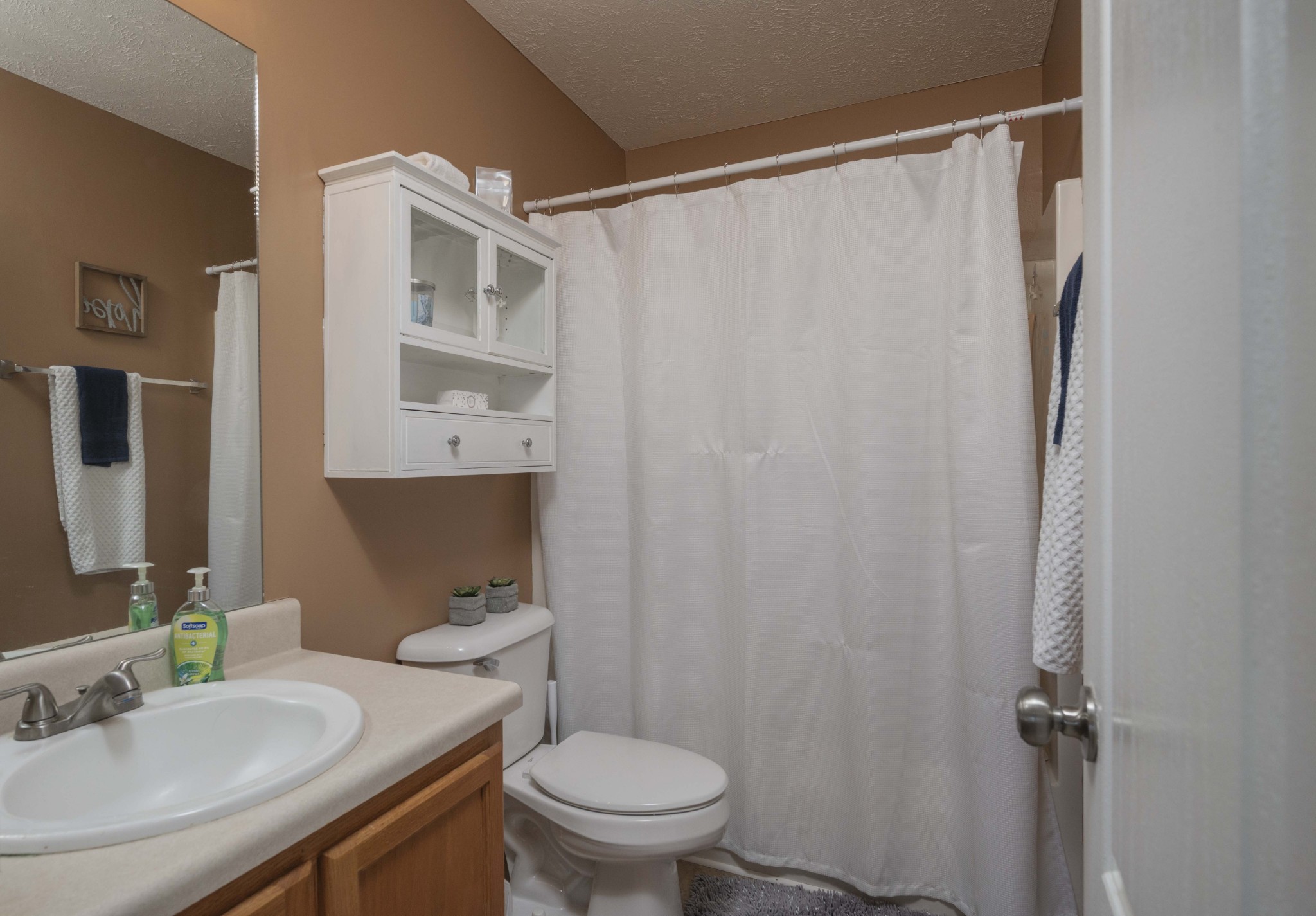 6006 Sagi Cir