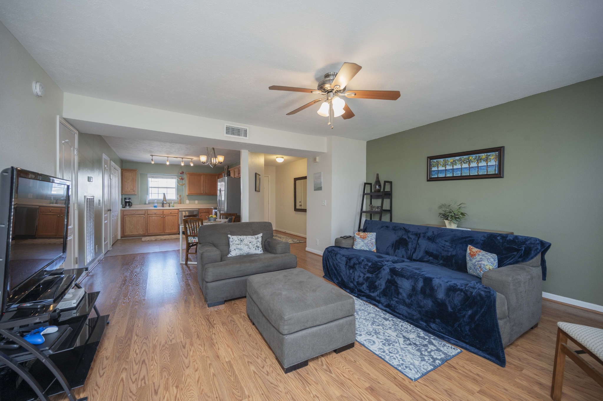 6006 Sagi Cir