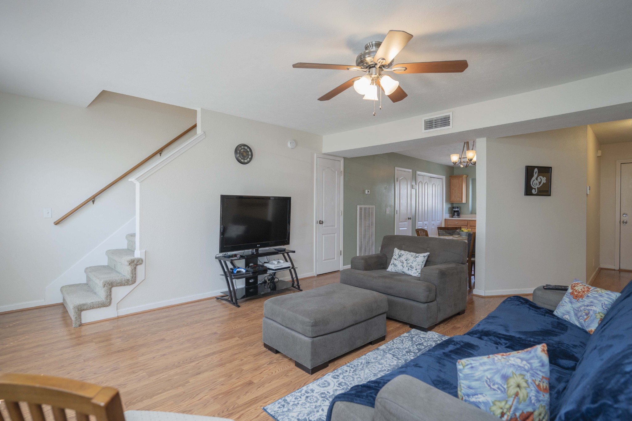 6006 Sagi Cir