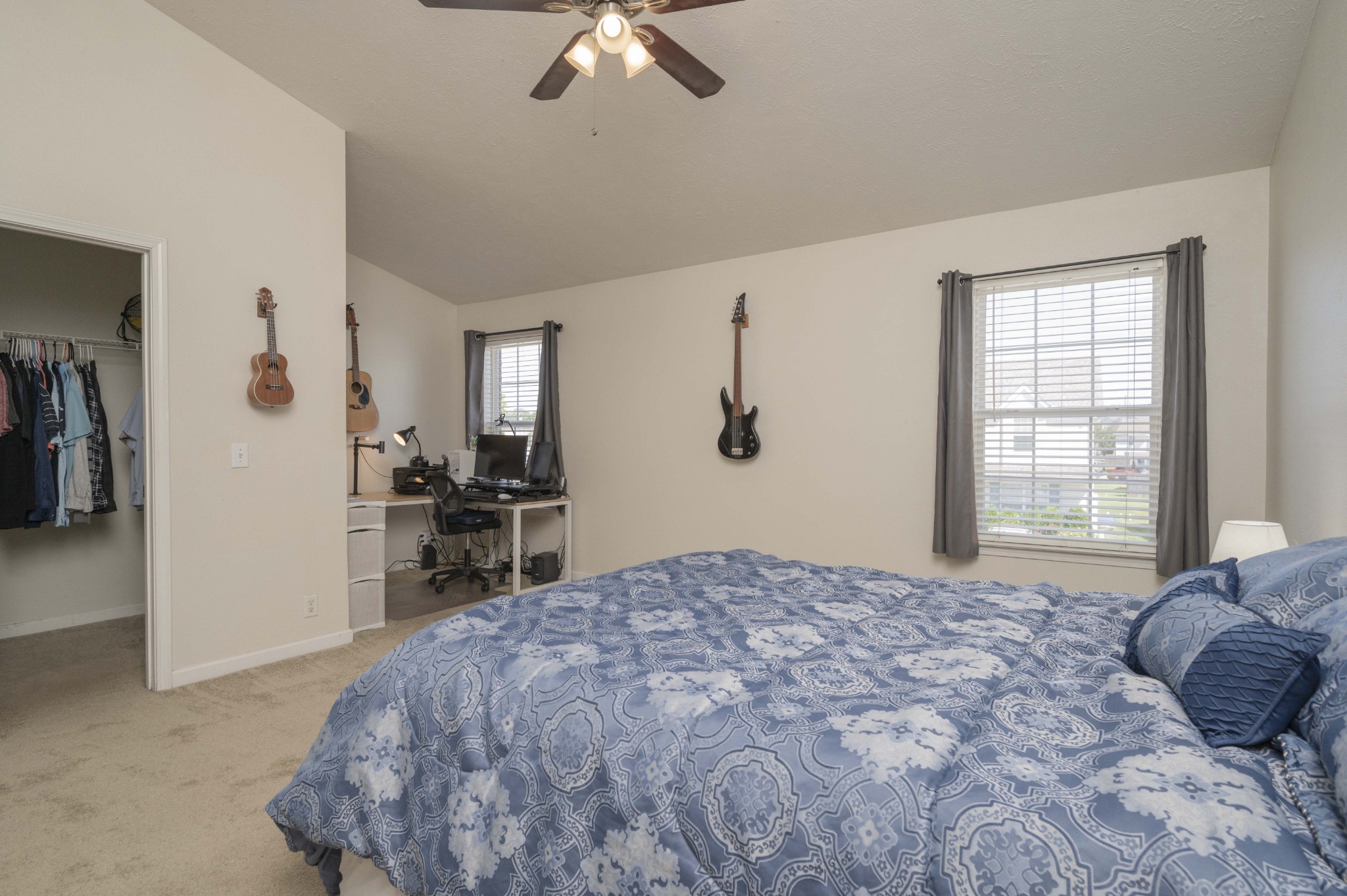 6006 Sagi Cir