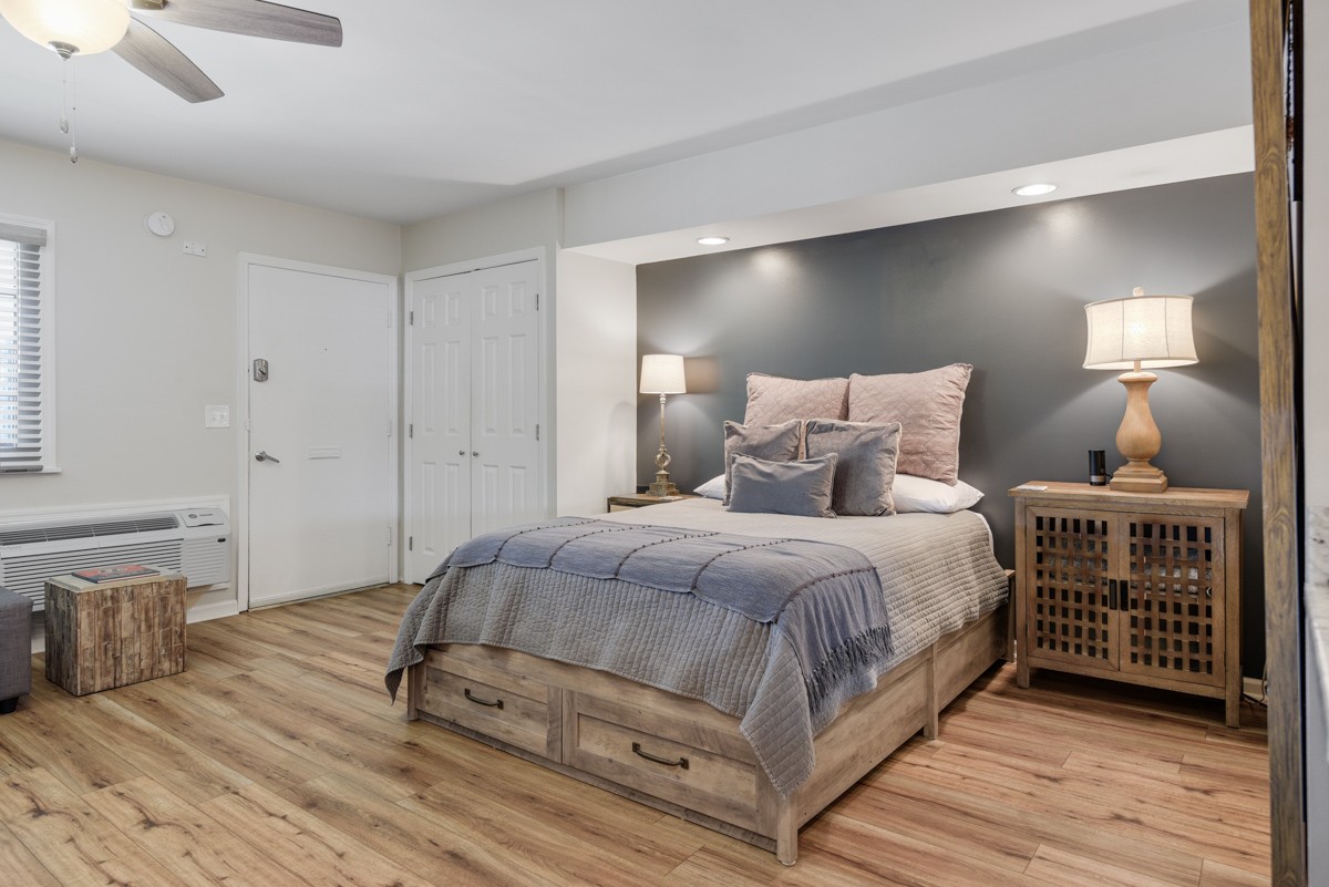 803 Hillview Hts Unit: 207