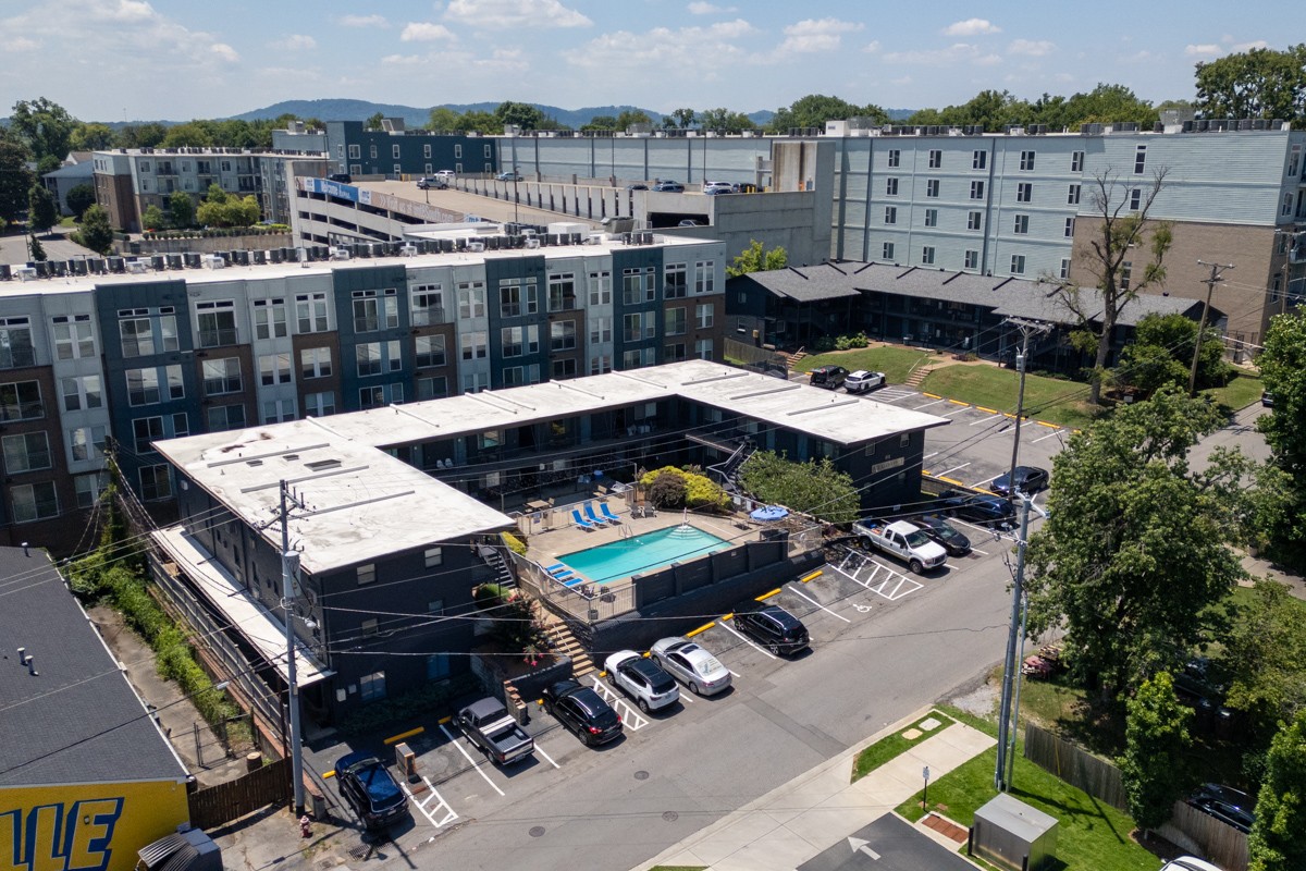 803 Hillview Hts Unit: 207