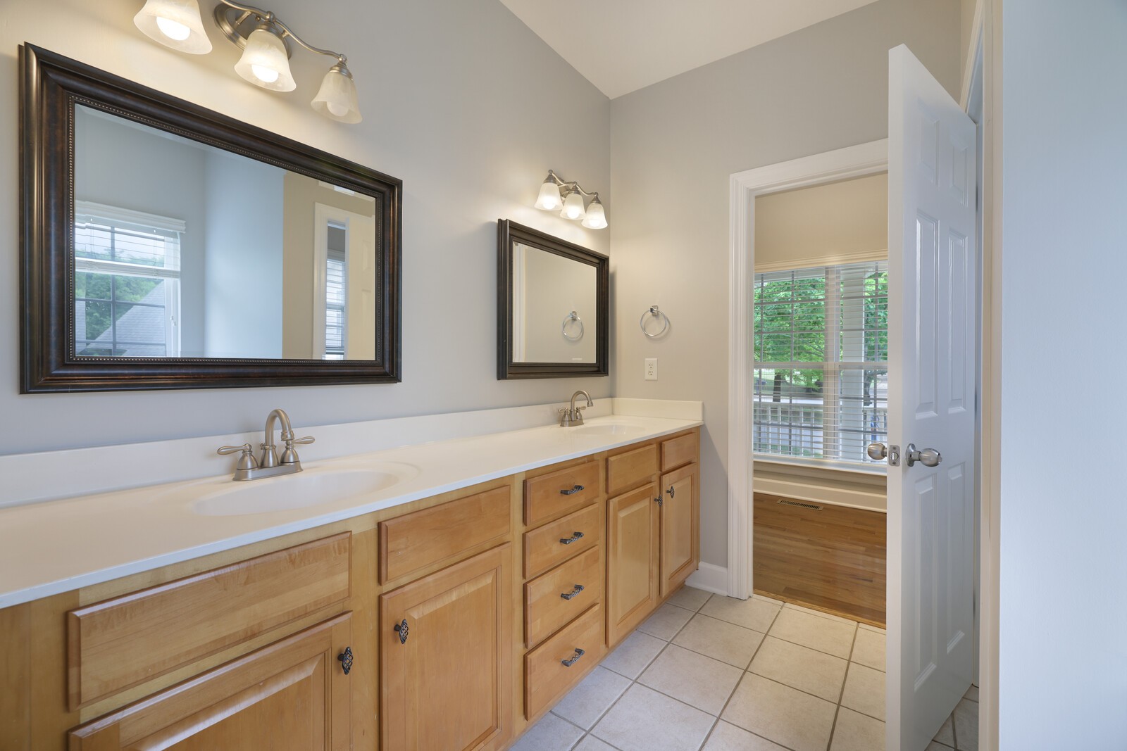 220 Springhaven Ct