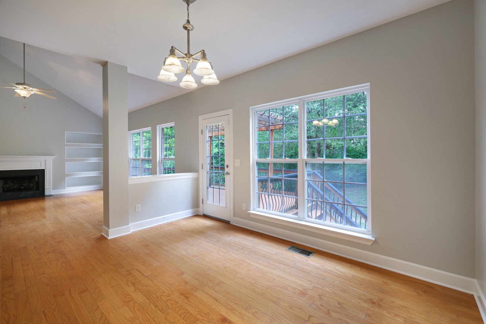 220 Springhaven Ct