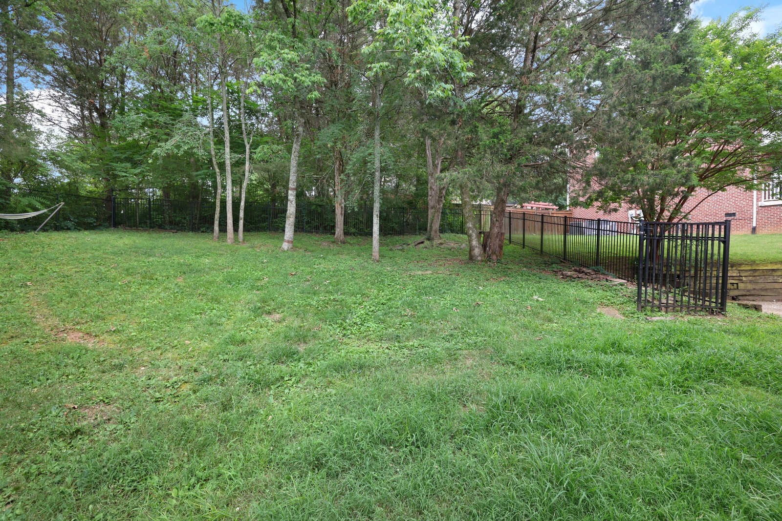 220 Springhaven Ct