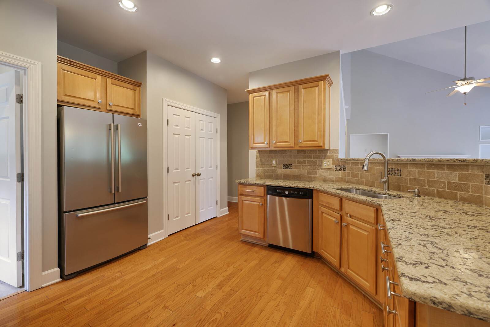 220 Springhaven Ct