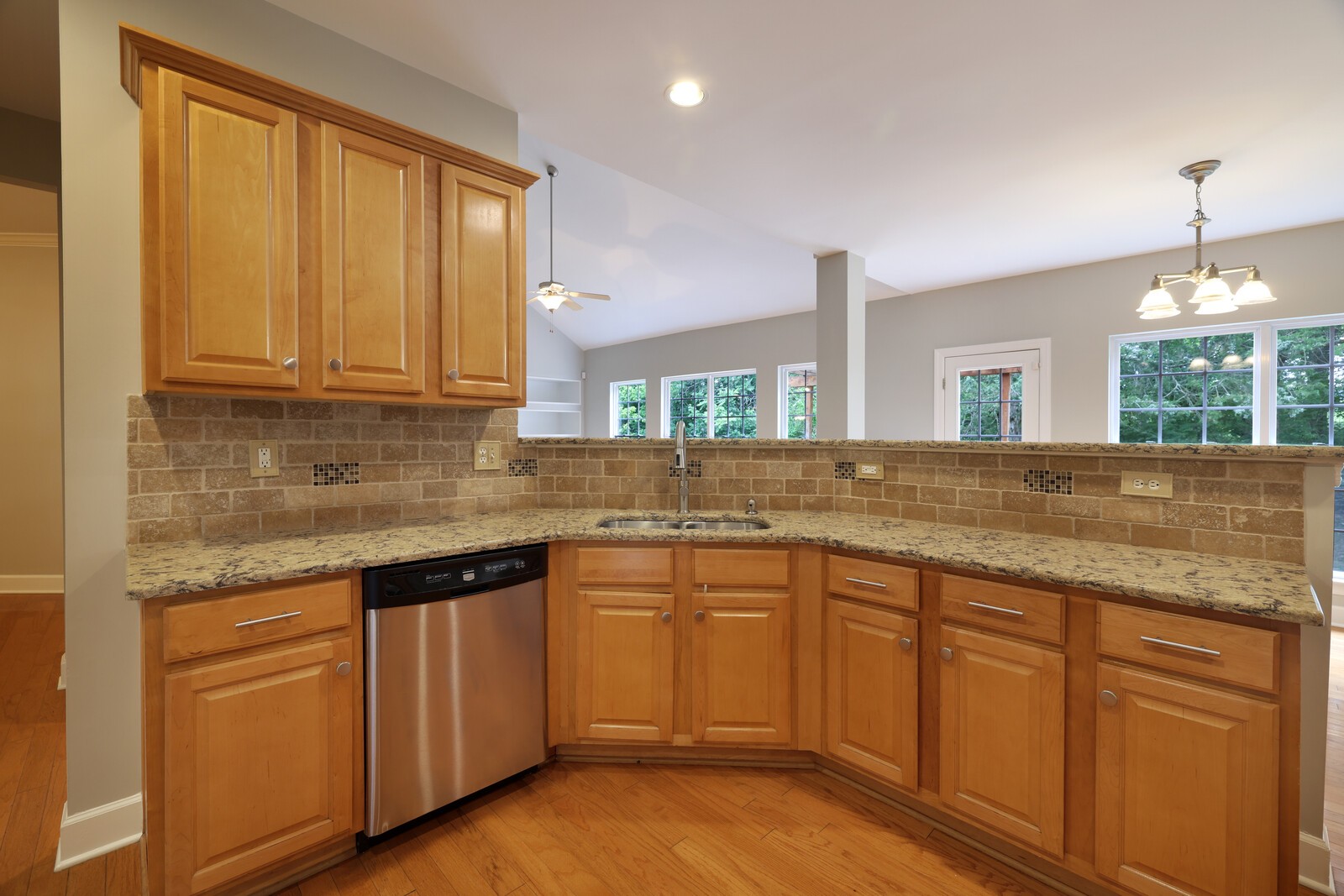 220 Springhaven Ct