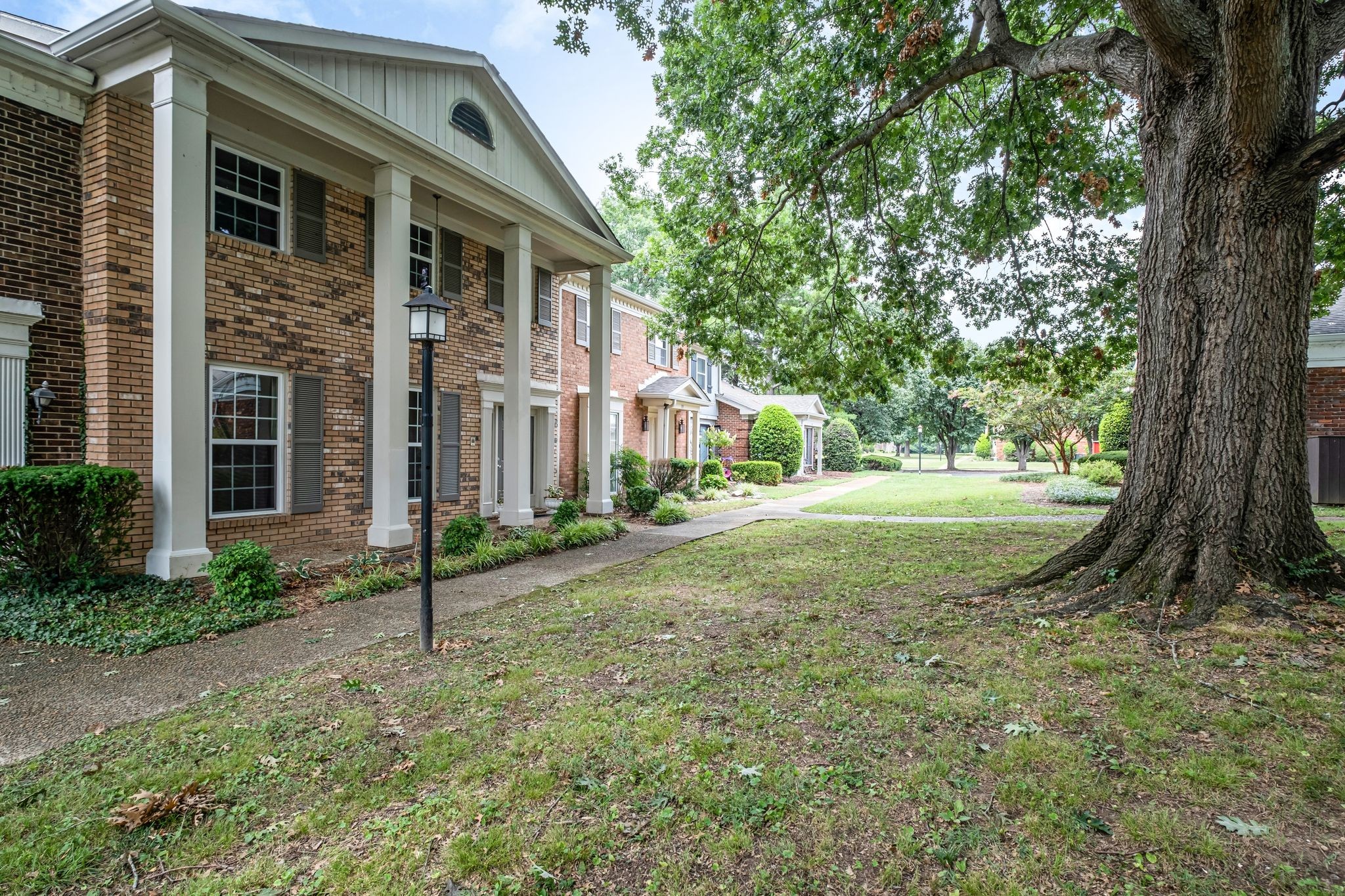 307 Plantation Ct