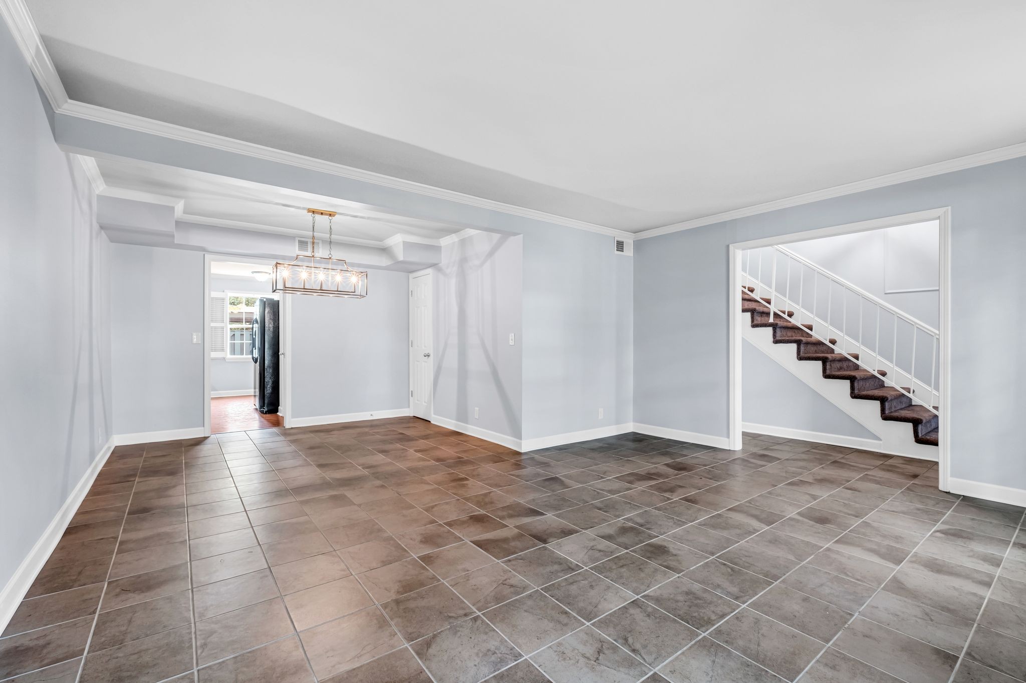 307 Plantation Ct