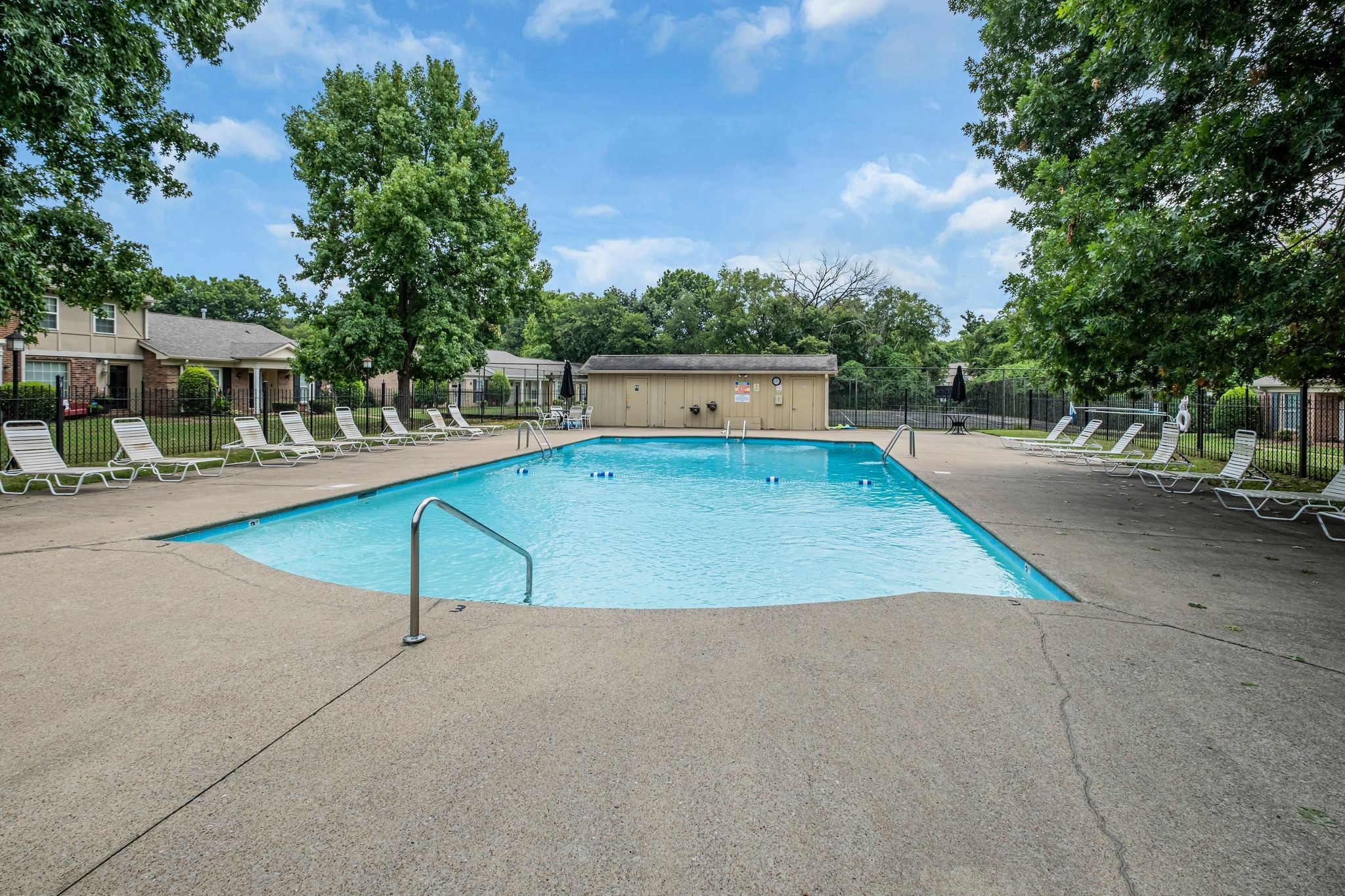 307 Plantation Ct