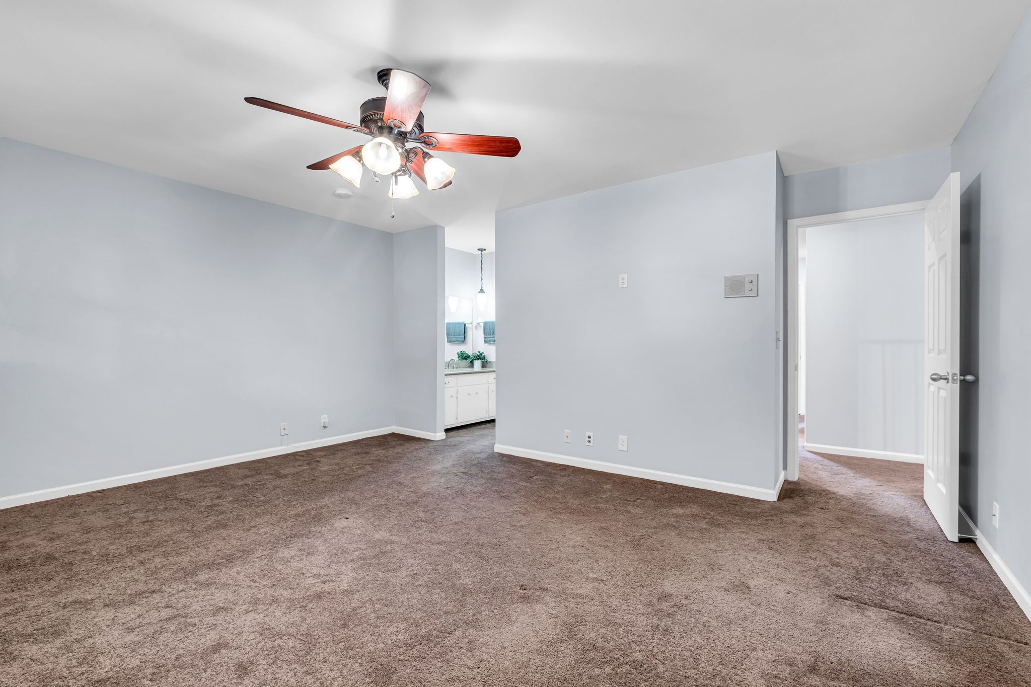 307 Plantation Ct