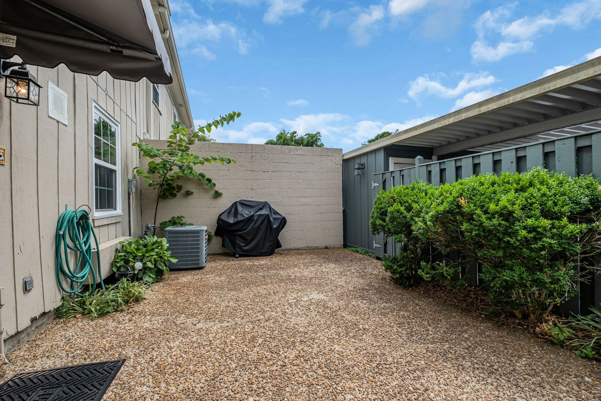 307 Plantation Ct