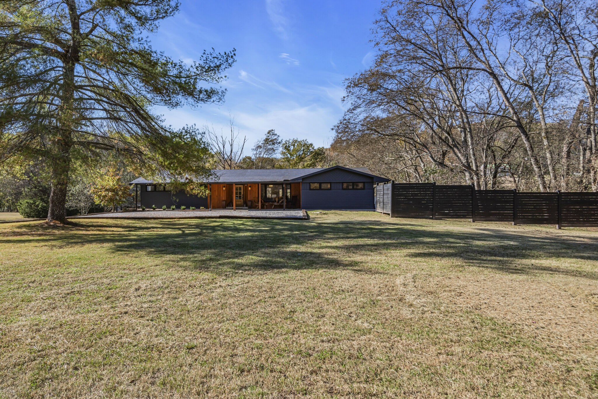 7436 River Road Pike