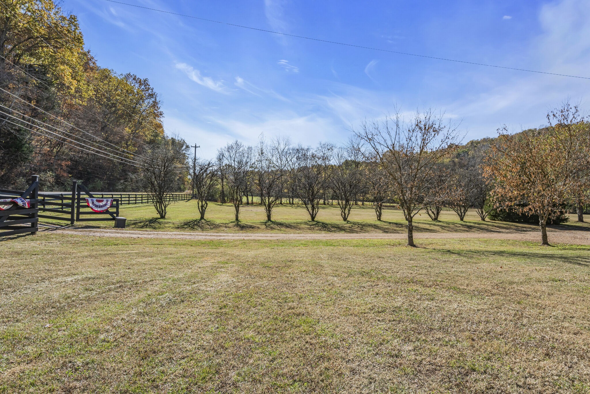 7436 River Road Pike