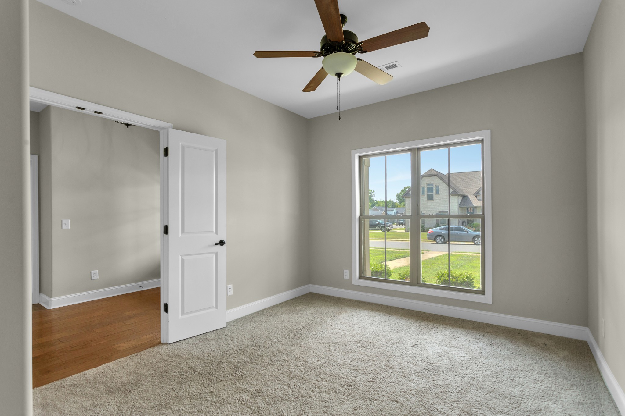 1440 Ella Lane