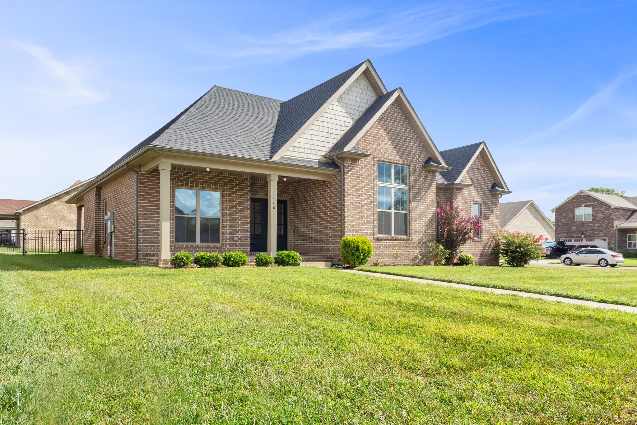 1440 Ella Lane