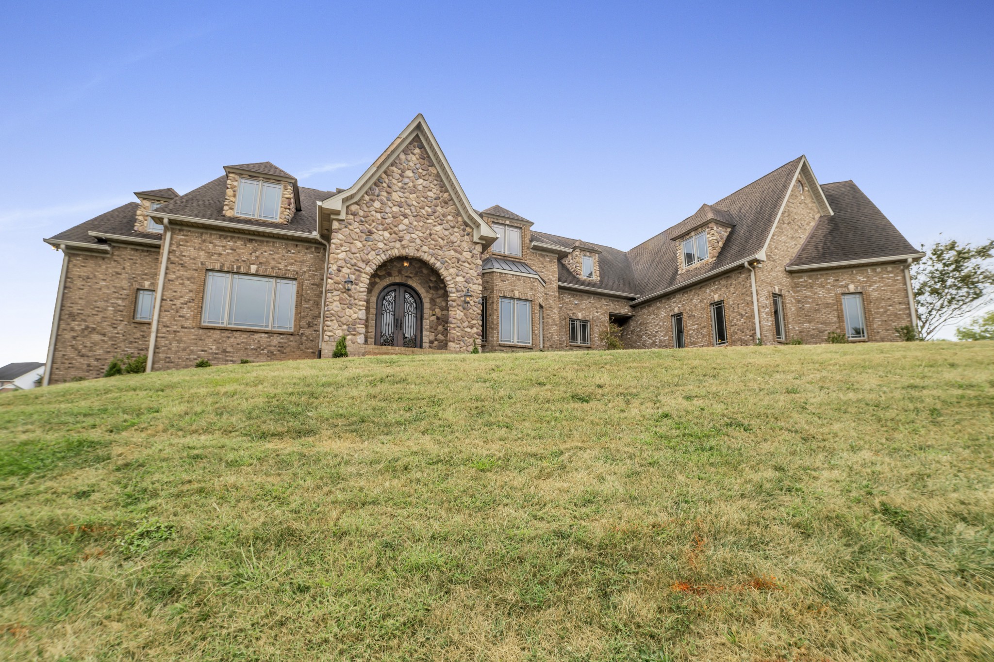 2848 Carriage Way