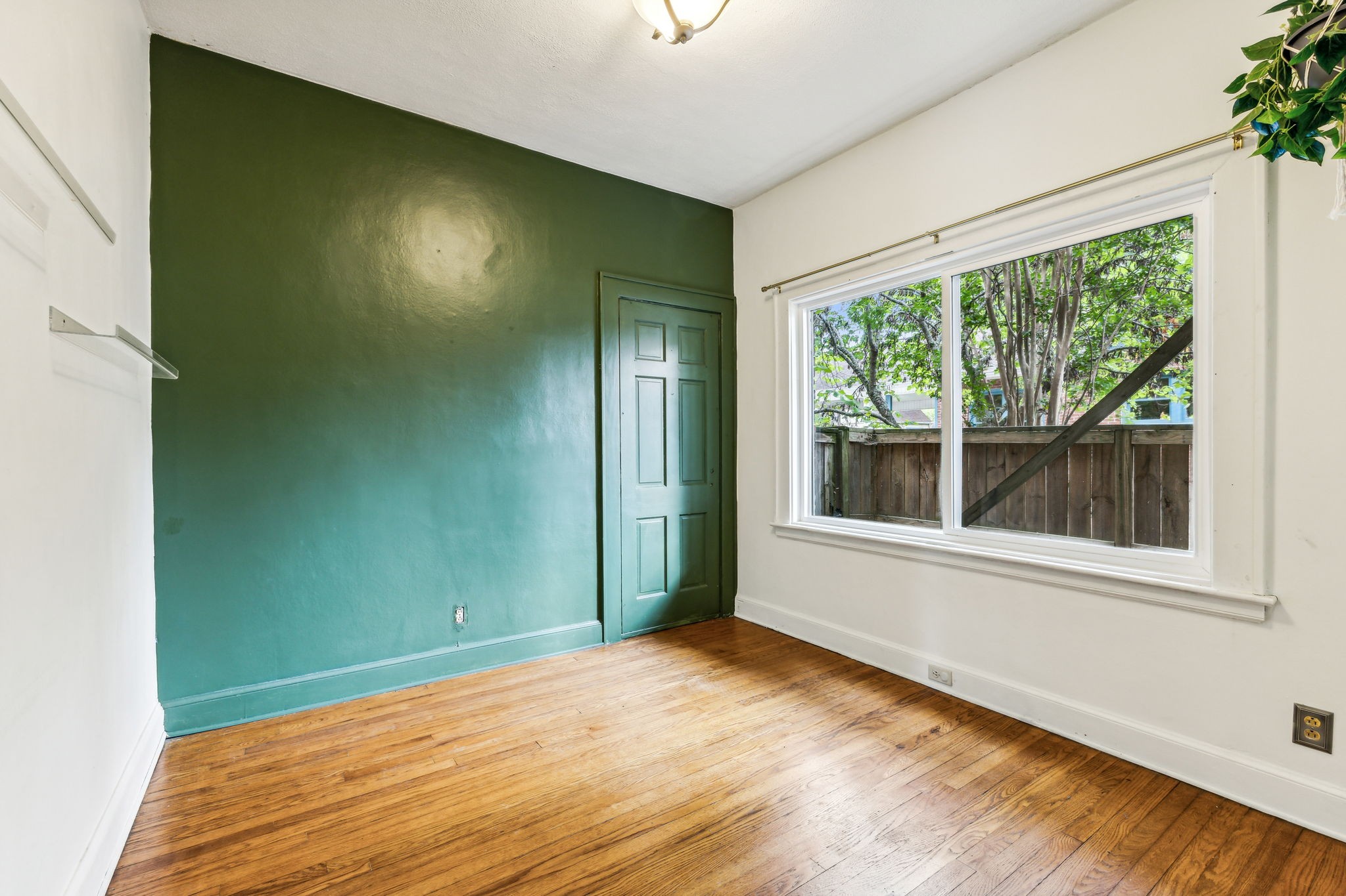 1305 Norvel Ave