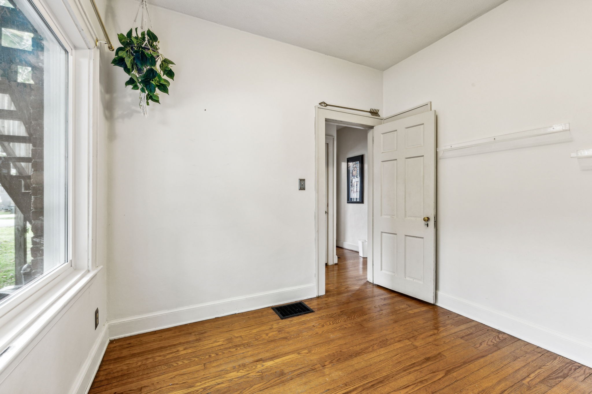 1305 Norvel Ave