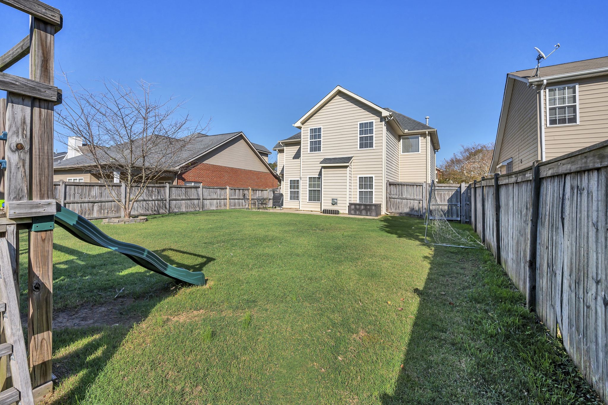 7131 Riverfront Dr