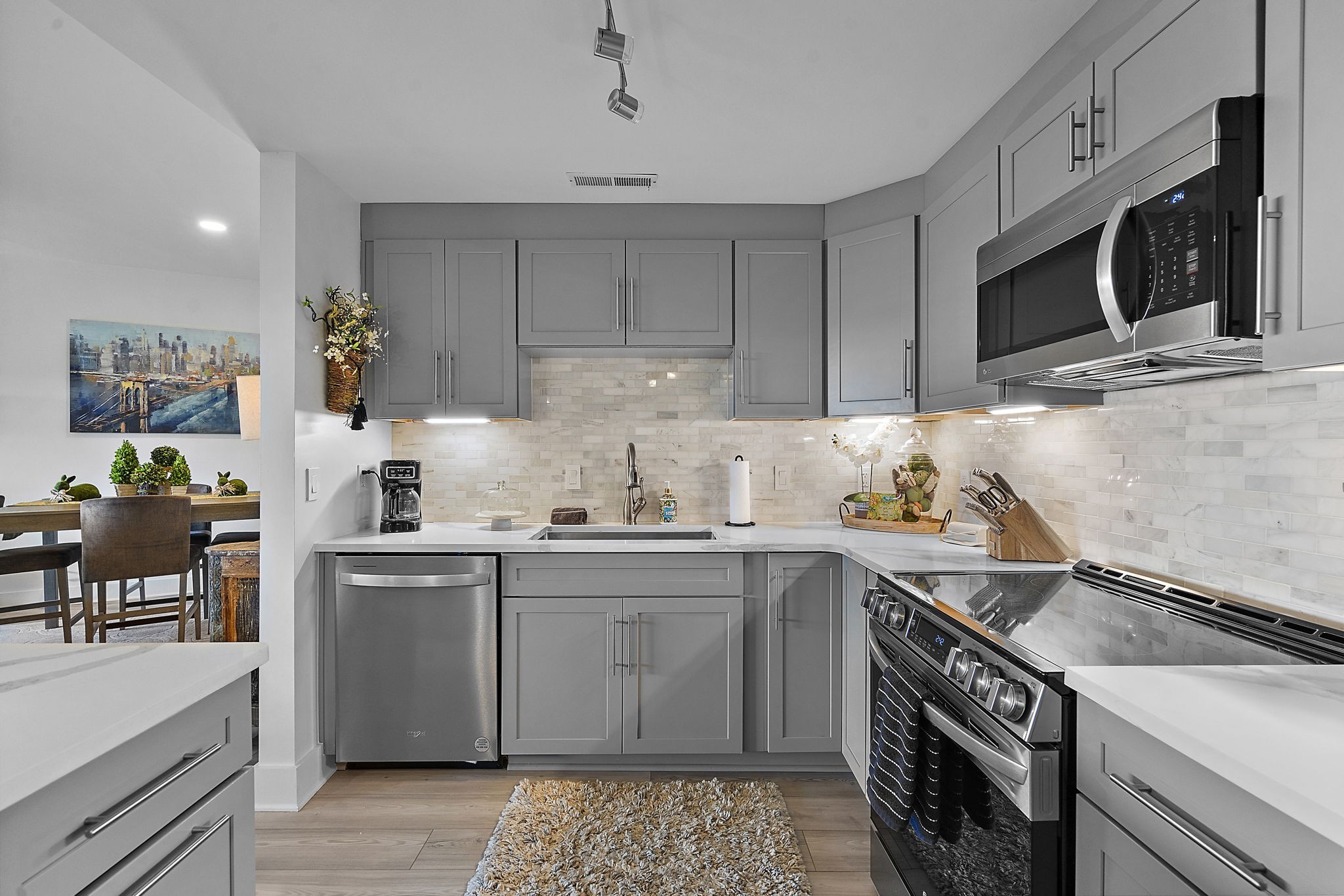 6666 Brookmont Ter Unit: 1202