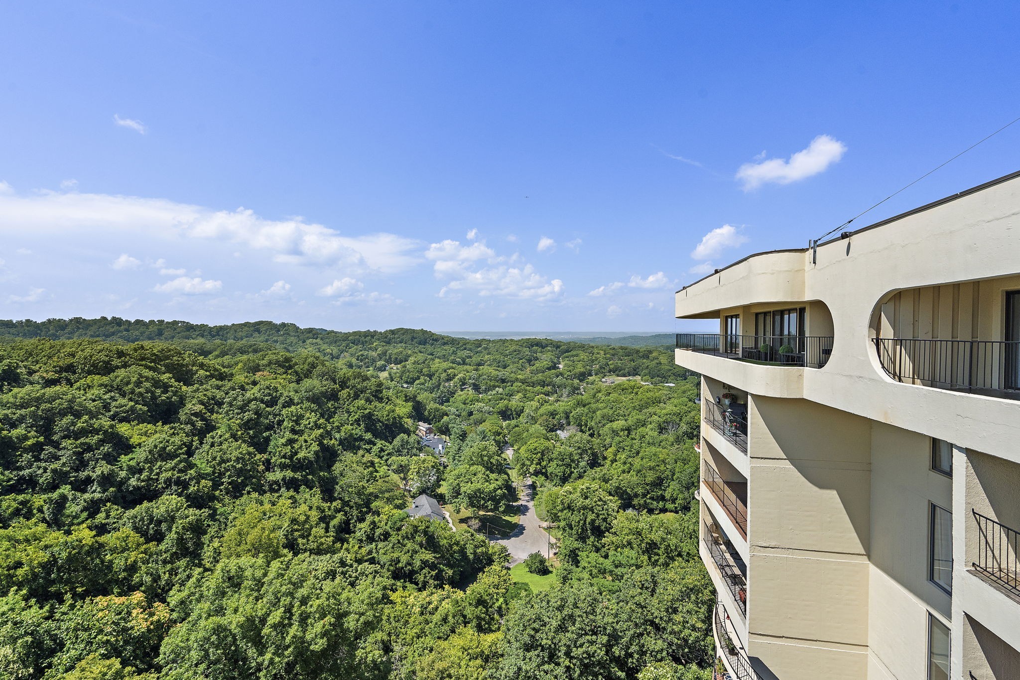 6666 Brookmont Ter Unit: 1202