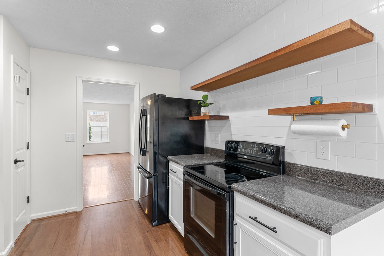 2217 Dewey Dr