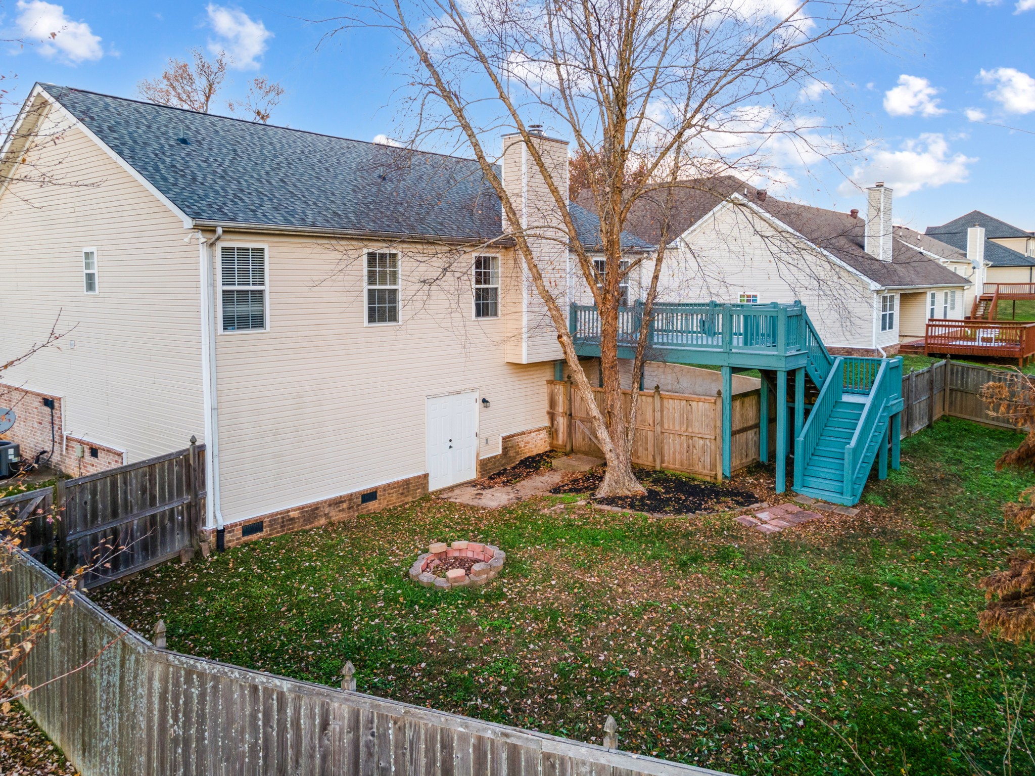 2217 Dewey Dr