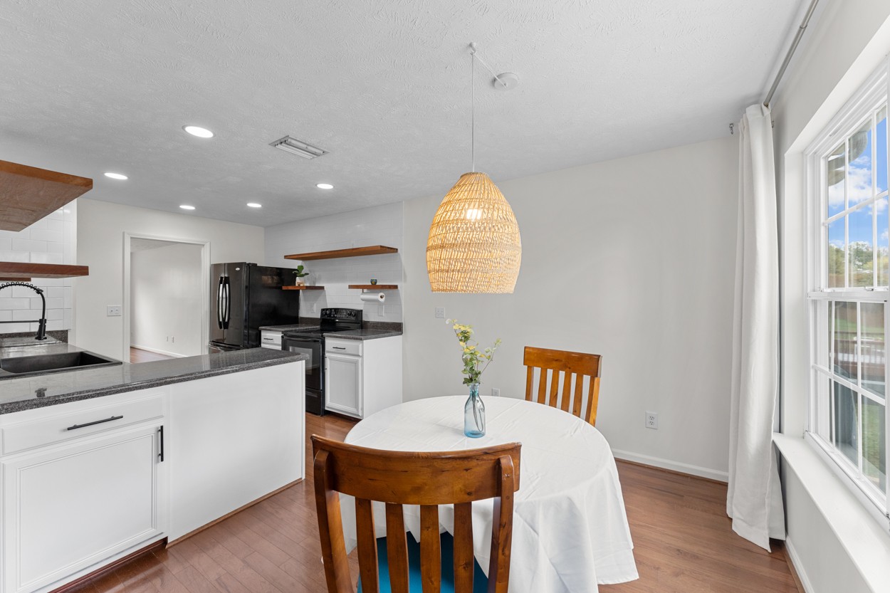 2217 Dewey Dr