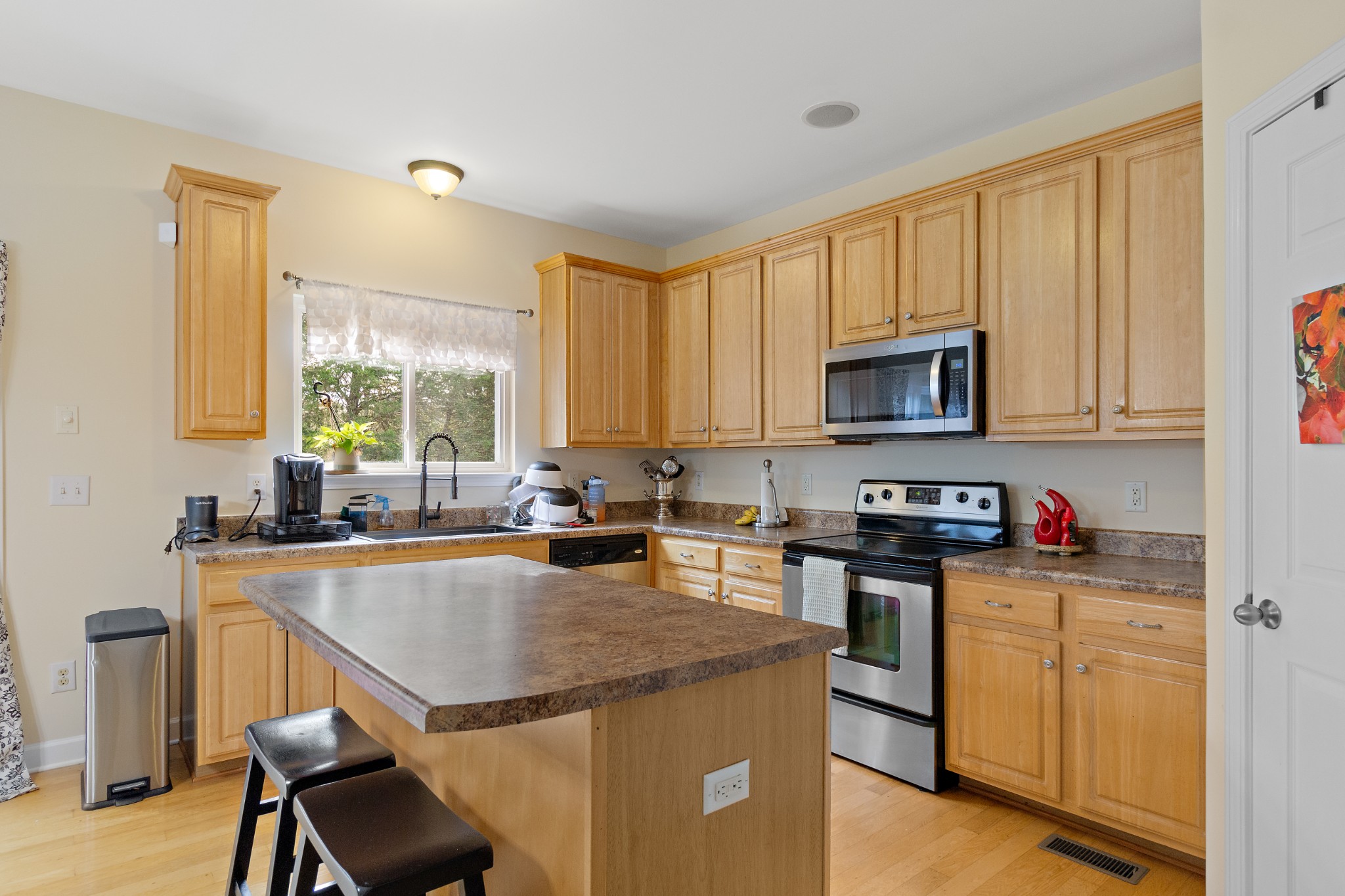 7424 Riverfront Dr