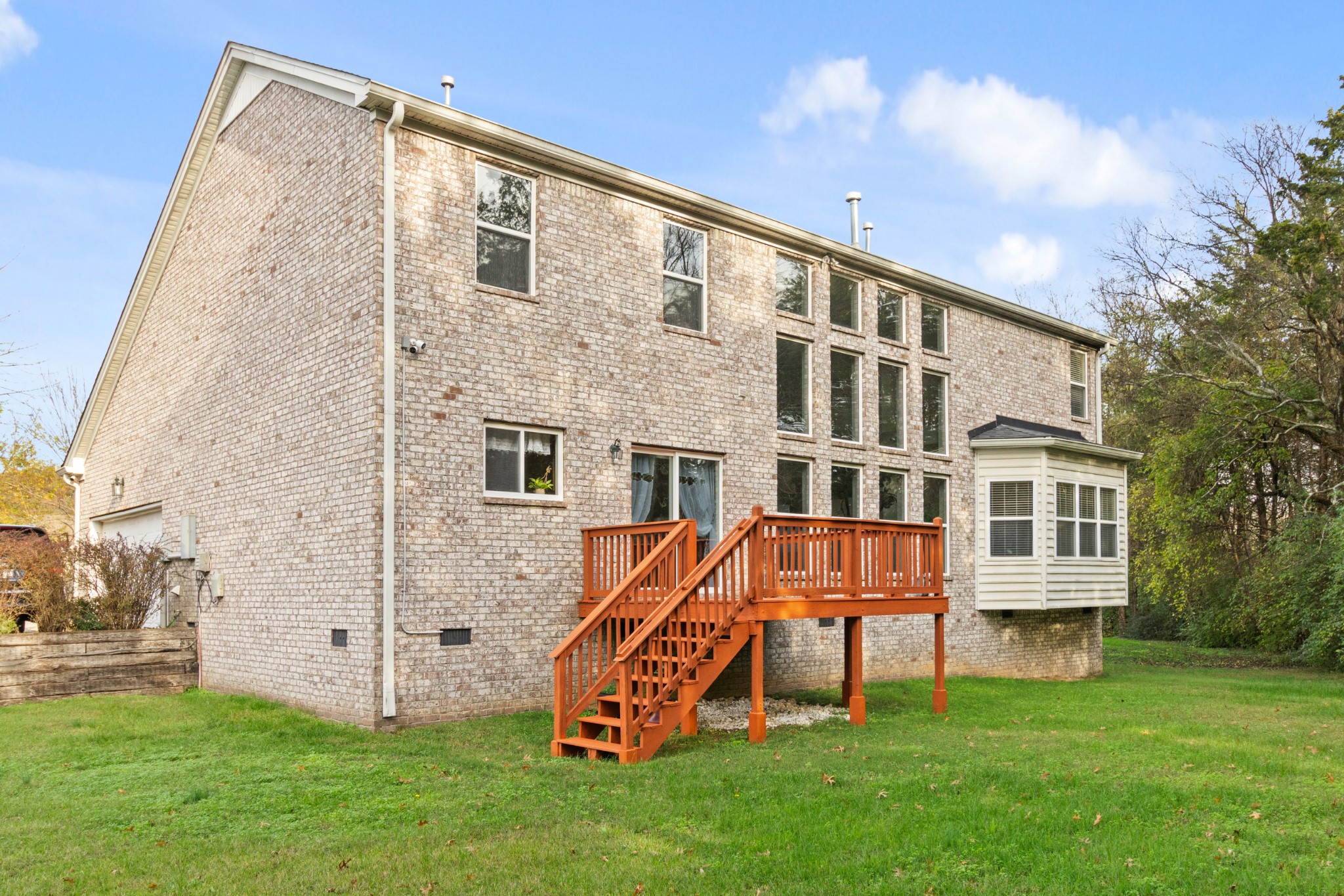 7424 Riverfront Dr