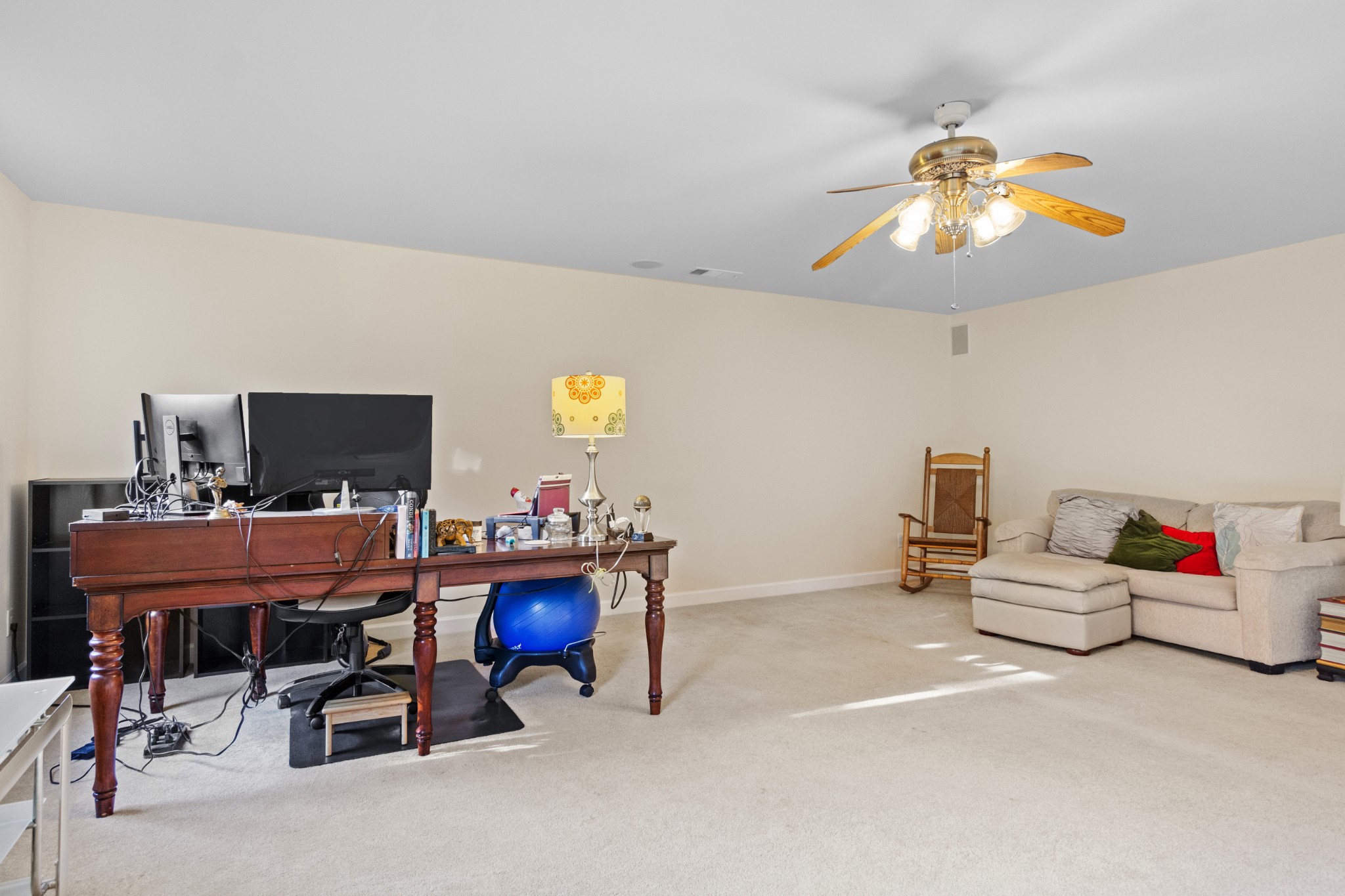 7424 Riverfront Dr