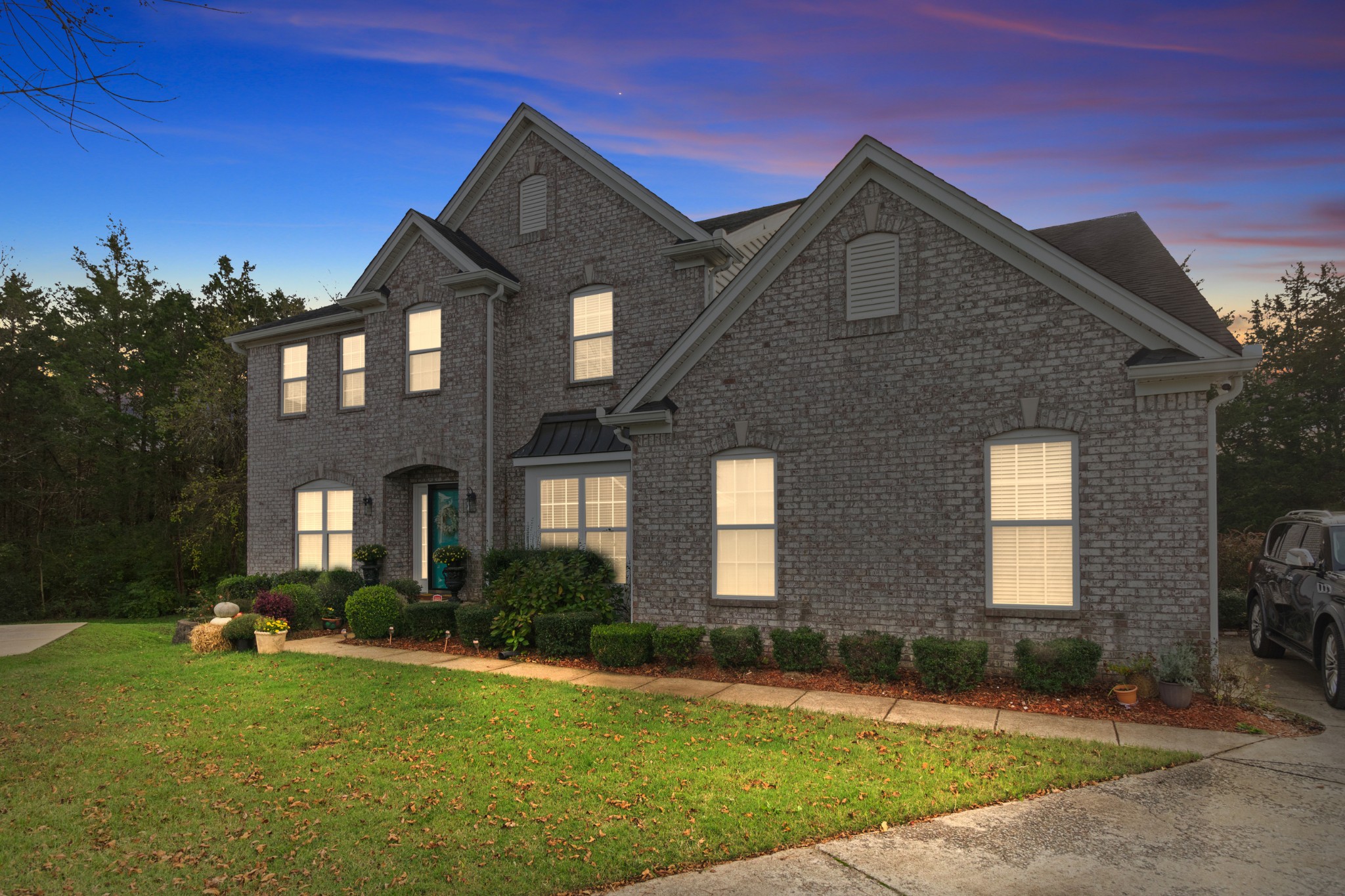 7424 Riverfront Dr