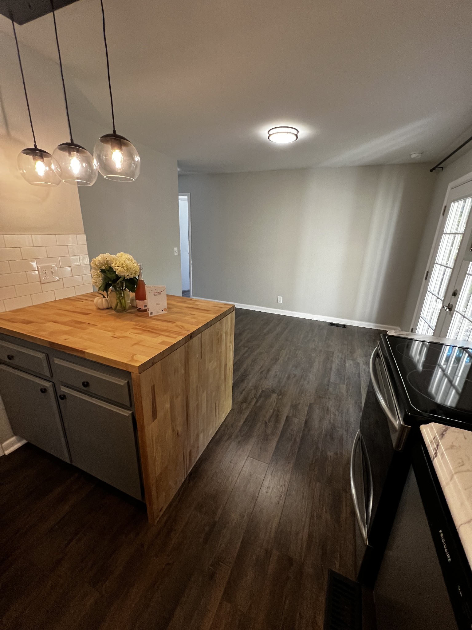 851 Todd Preis Dr