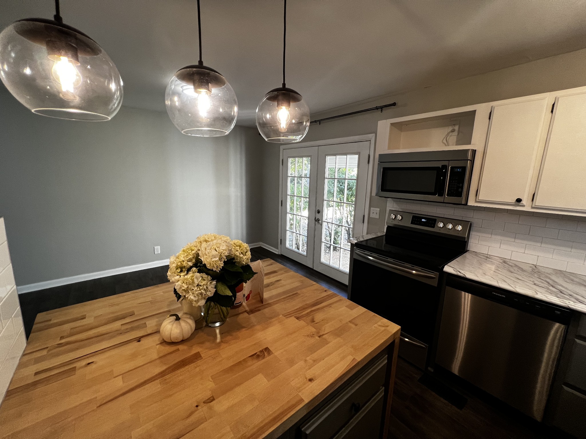 851 Todd Preis Dr