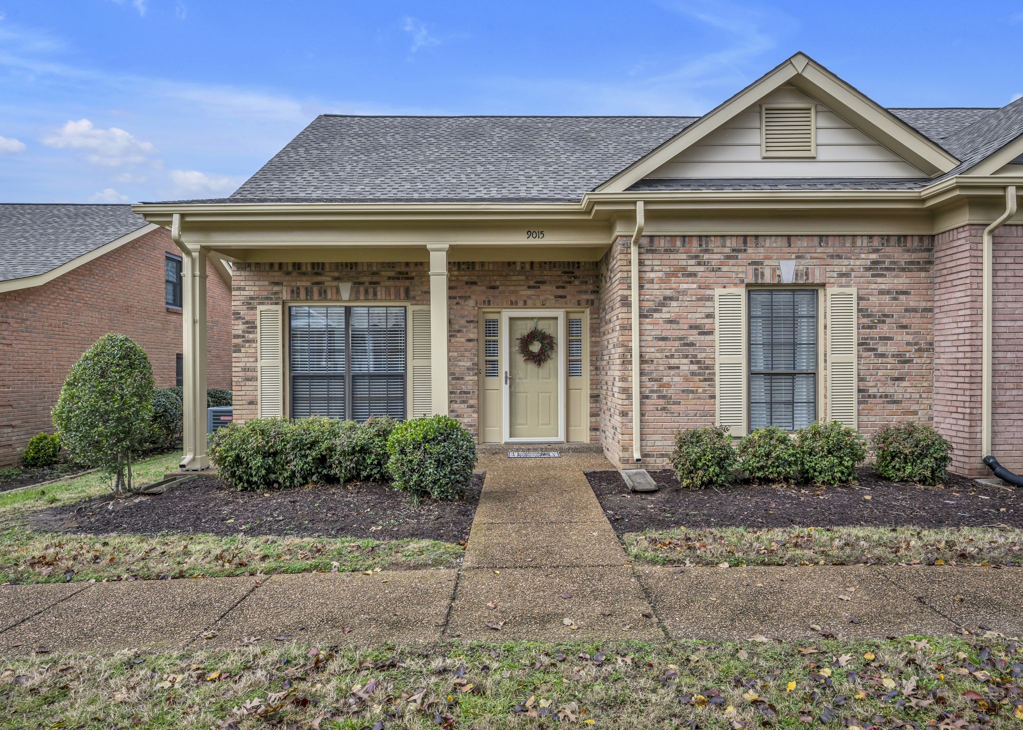 9015 Sawyer Brown Rd