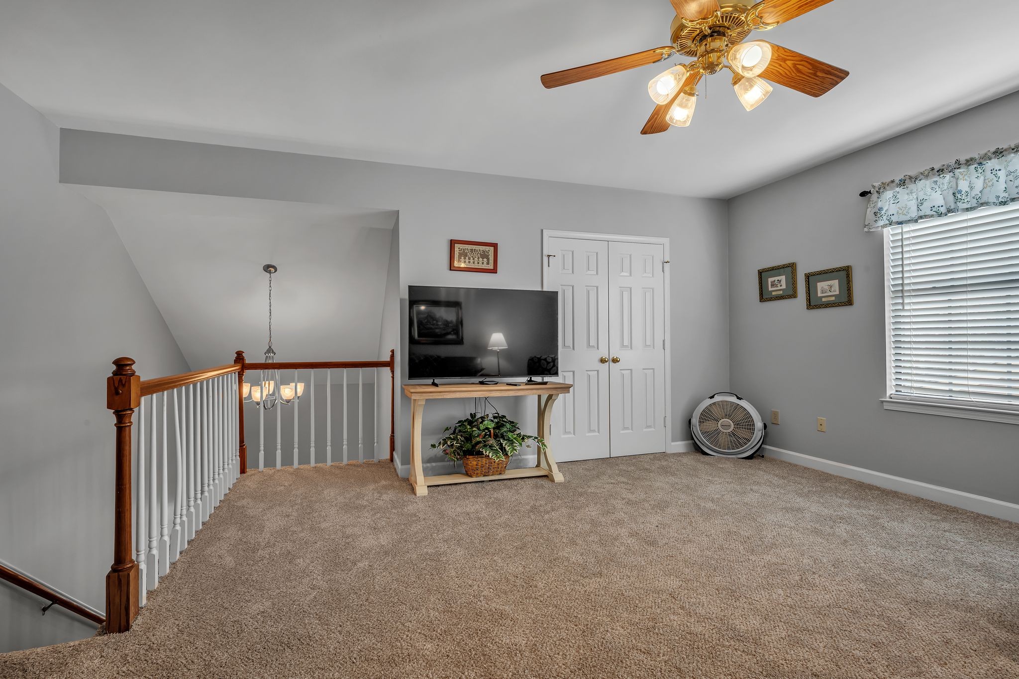 9015 Sawyer Brown Rd