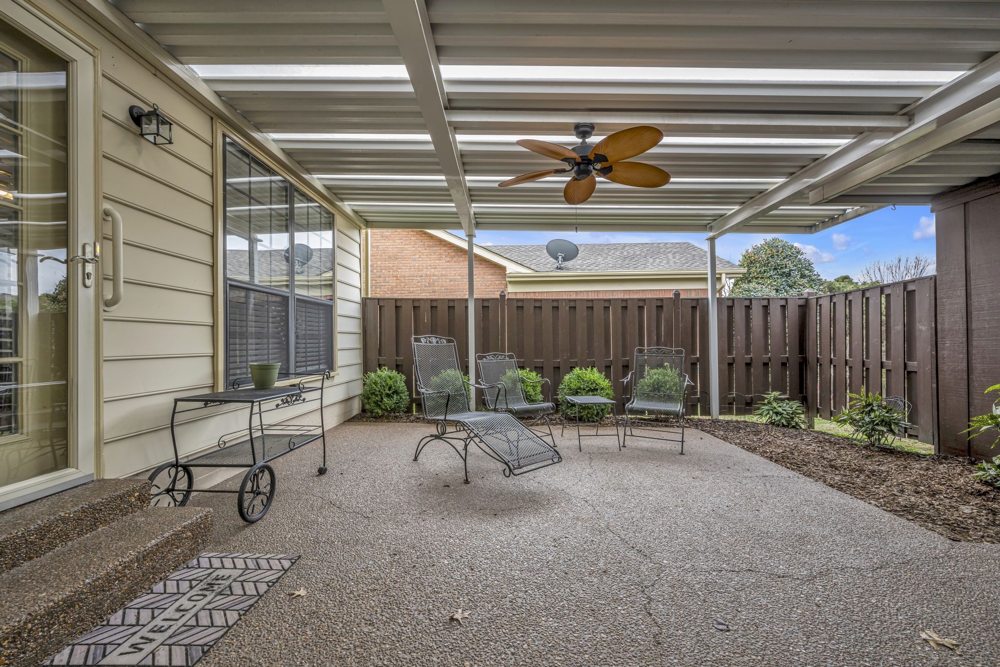 9015 Sawyer Brown Rd