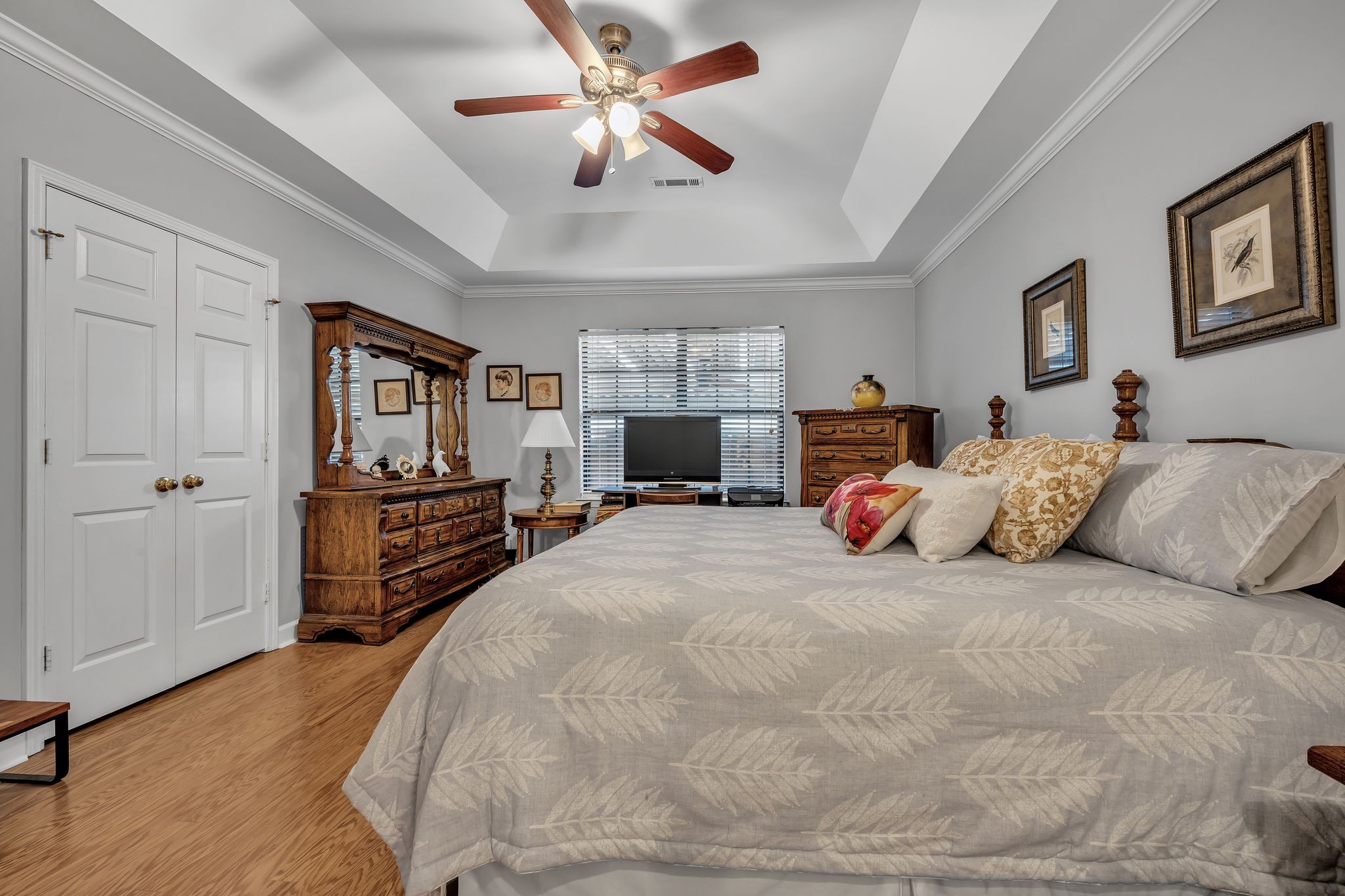 9015 Sawyer Brown Rd
