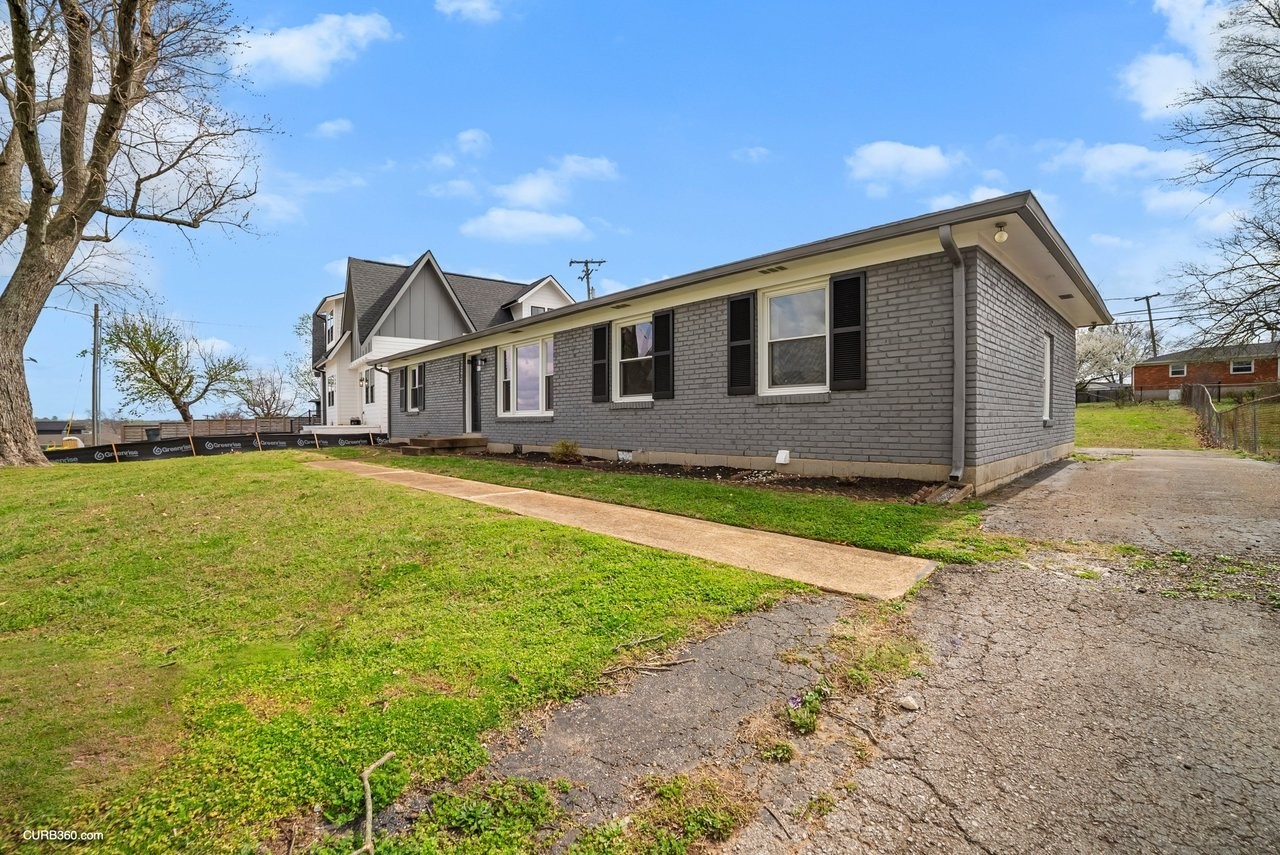 2805 Paden Dr