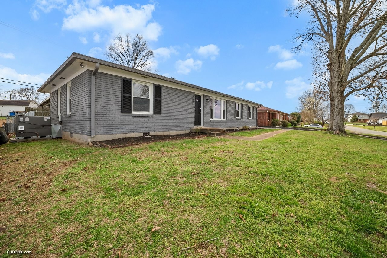 2805 Paden Dr