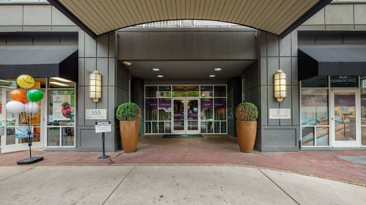 555 Church St Unit: 2302