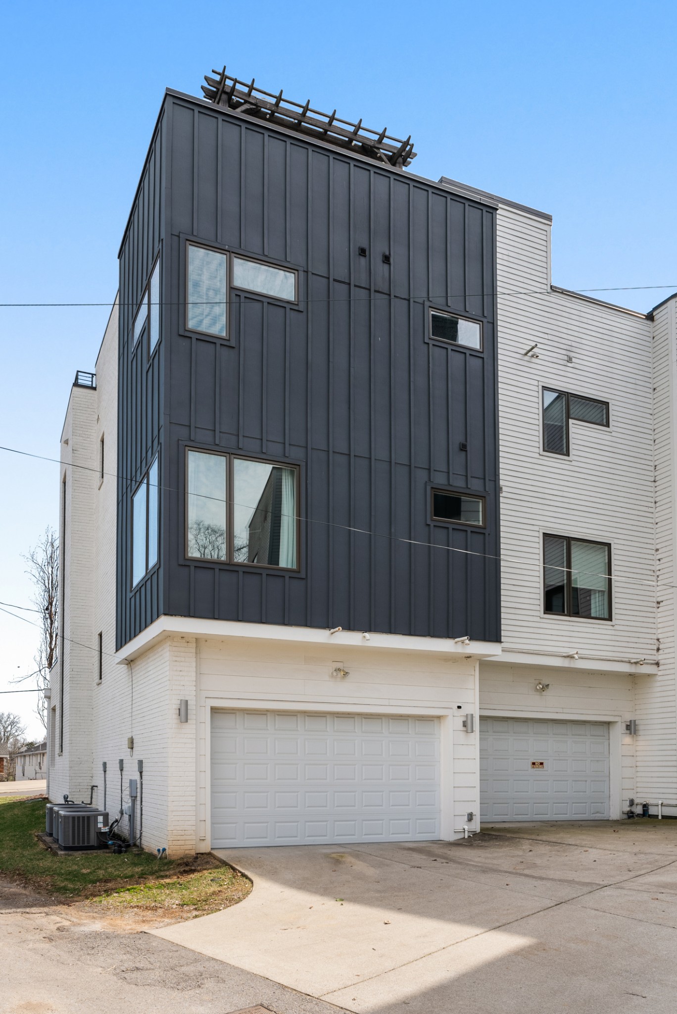 2003 Beech Ave